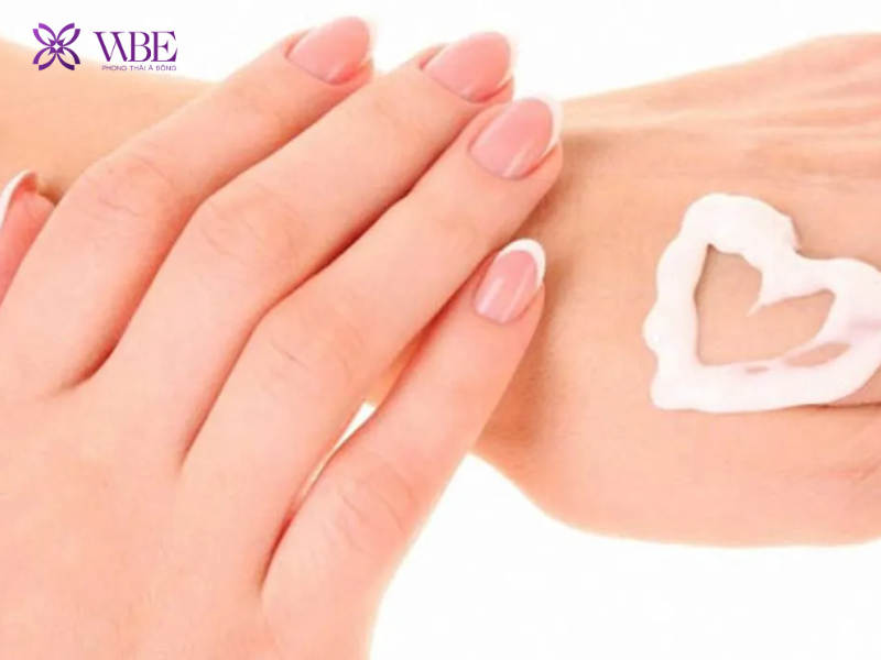 Cách chăm sóc da bàn tay mềm mịn Cách chăm sóc da bàn tay mềm mịn
