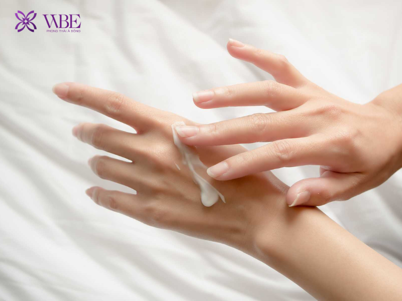 Cách dưỡng da tay trắng mịn bằng nguyên liệu thiên nhiên